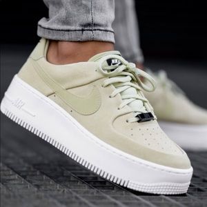 Nike Air Force Ones Sage Low